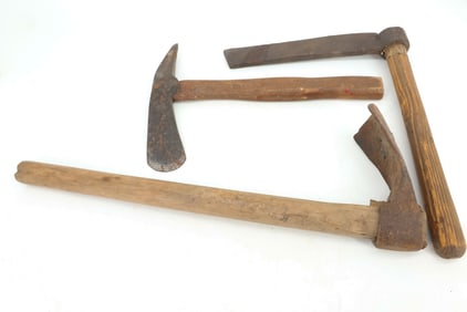 ANTIQUE FROE, BOWL ADZ AND AXE