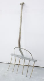 ANTIQUE WOODEN HAY FORK