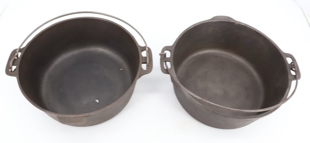 (2) GRISWOLD DUTCH OVENS