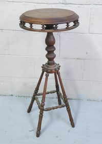 VICTORIAN PLANT STAND