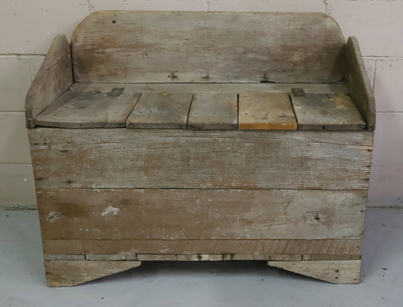 COUNTRY WOODEN BENCH: LIFT-TOP FOR STORAGE. 31" X 38" X 17". PLEASE READ CAREFULLY - Terms for Purchasing and Shipping of Auction Items. Please read carefully before bidding. Hartzell’s Auction Gallery. Hartzell's Au