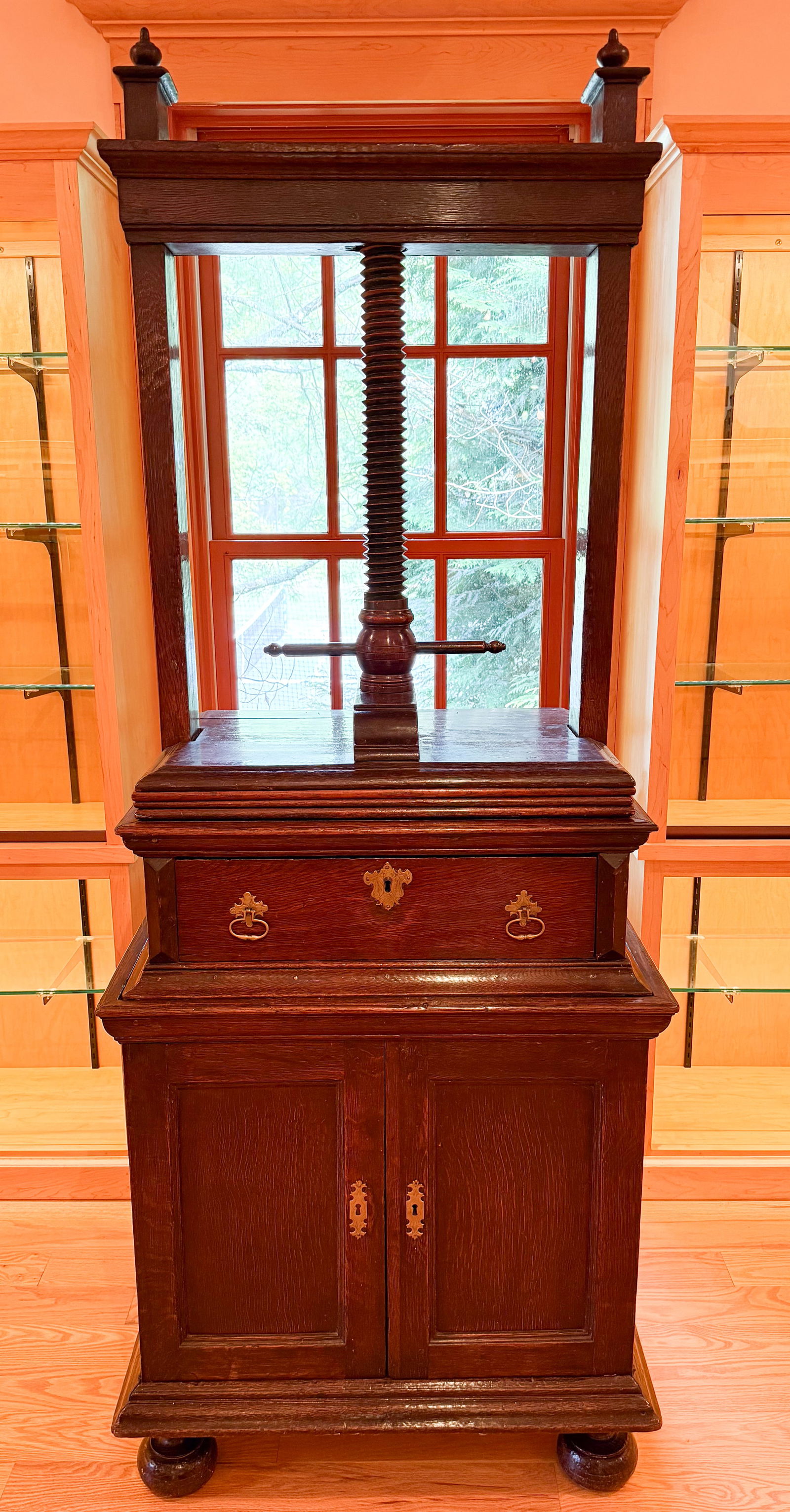 18TH C. TWO-PIECE LINEN PRESS (1 of 8)