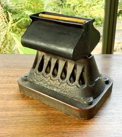 19TH C. MATCHSTICK DISPENSER