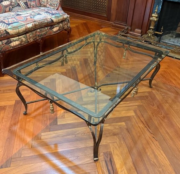 HOLLYWOOD REGENCY STYLE COFFEE TABLE (1 of 4)
