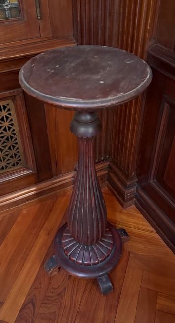 ANTIQUE PLANT STAND (1 of 3)