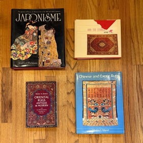 LOT OF RUG REFERENCE BOOKS