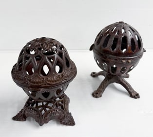 (2) CAST IRON COUNTERTOP STRING HOLDERS
