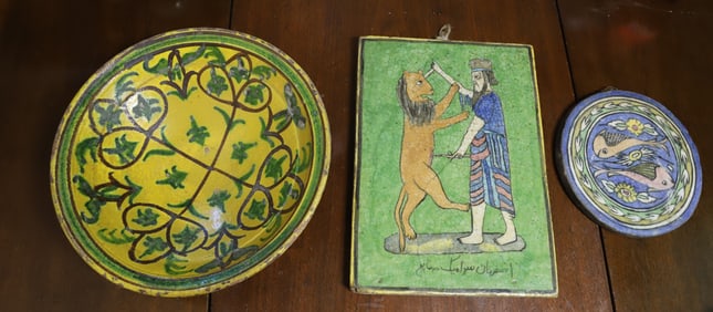 LOT OF GLAZED POTTERY