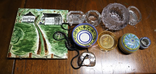 LOT OF GLASS SALTS AND POTTERY