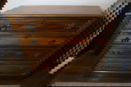 VICTORIAN DRESSER