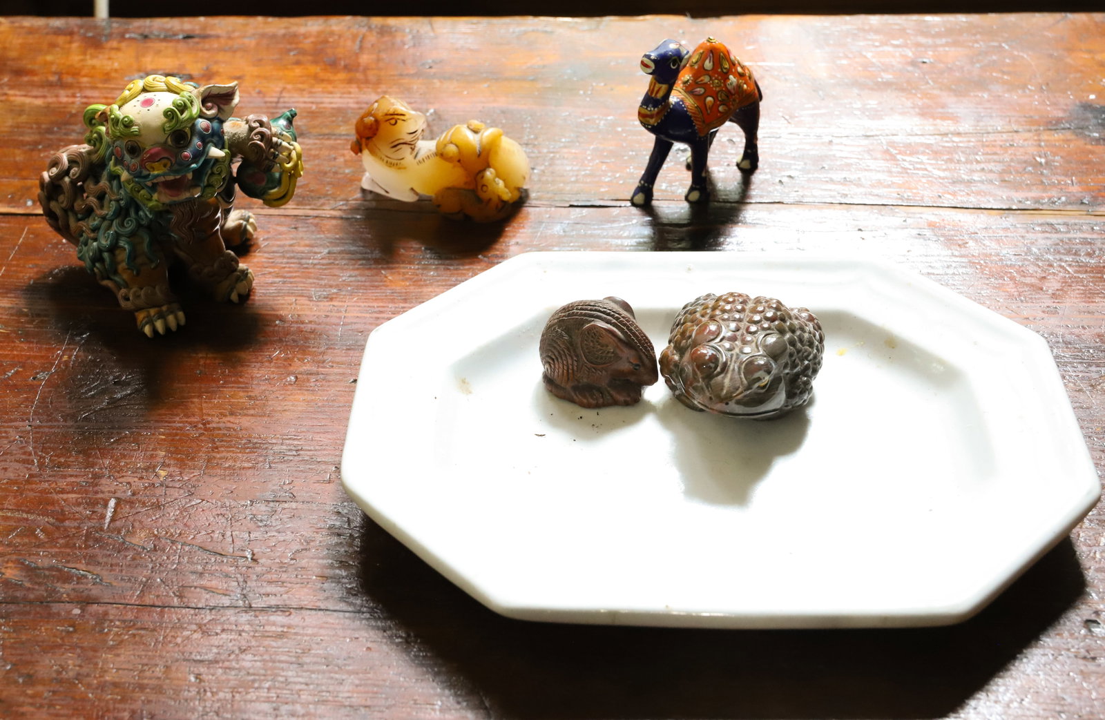 LOT OF ASIAN FIGURES: CARVED MOUSE 1 3/4" L., STONE TOAD AND MORE. LARGEST 3 1/2" X 4" (MRKD. ON BOTTOM). OCTAGONAL IRONSTONE PLATTER 8 3/4" L. PLEASE READ CAREFULLY - THIS IS AN ONLINE ONLY AUCTION - Terms for Purchasing