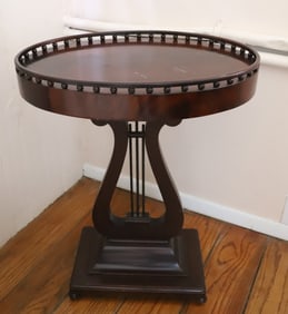 OVAL SIDE TABLE
