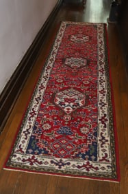VINTAGE ORIENTAL RUNNER