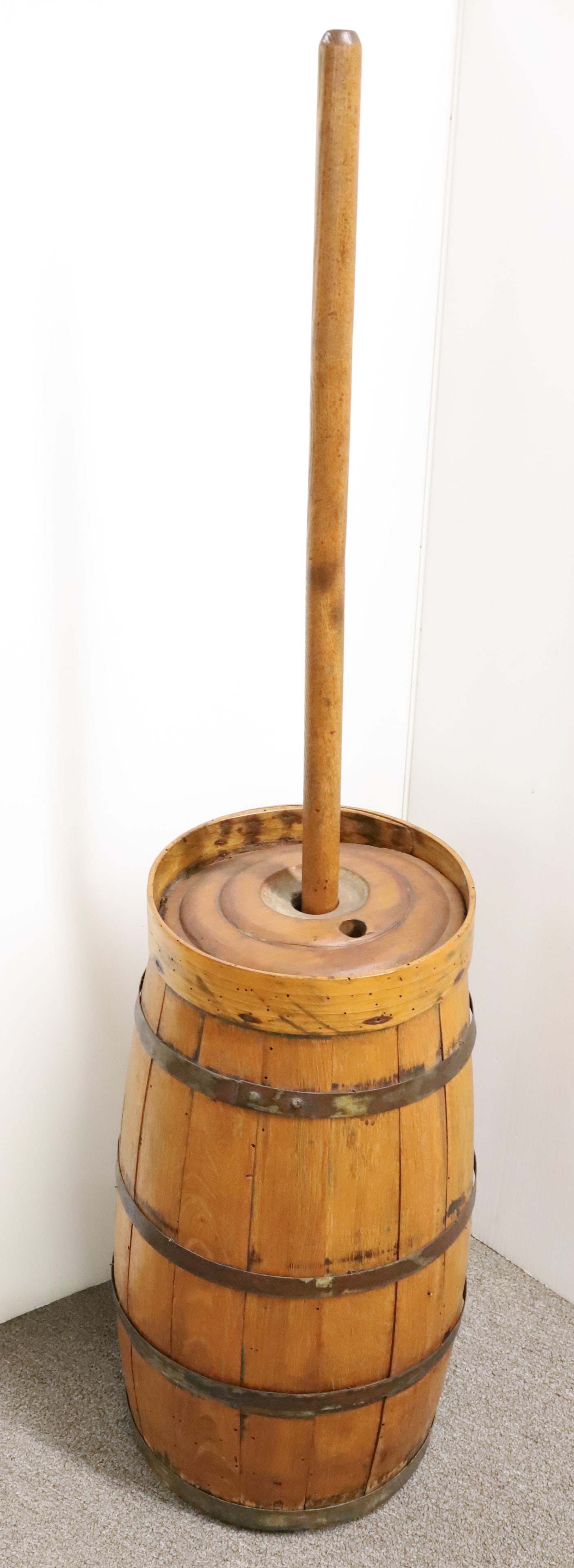 ANTIQUE WOODEN BUTTER CHURN (1 of 4)