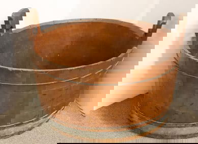 WOODEN WASHTUB