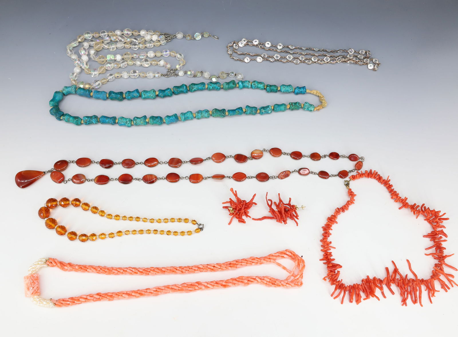 COSTUME JEWELRY LOT: INCLUDES NATURAL CORAL NECKLACE, CORAL BEAD NECKLACE, TURQUOISE NUGGET NECKLACE, AGATE NECKLACE, FACETED CLEAR STONES NECKLACE, AND GLASS BEAD NECKLACE 16" 24" PLEASE READ CAREFULLY - Terms for Purcha
