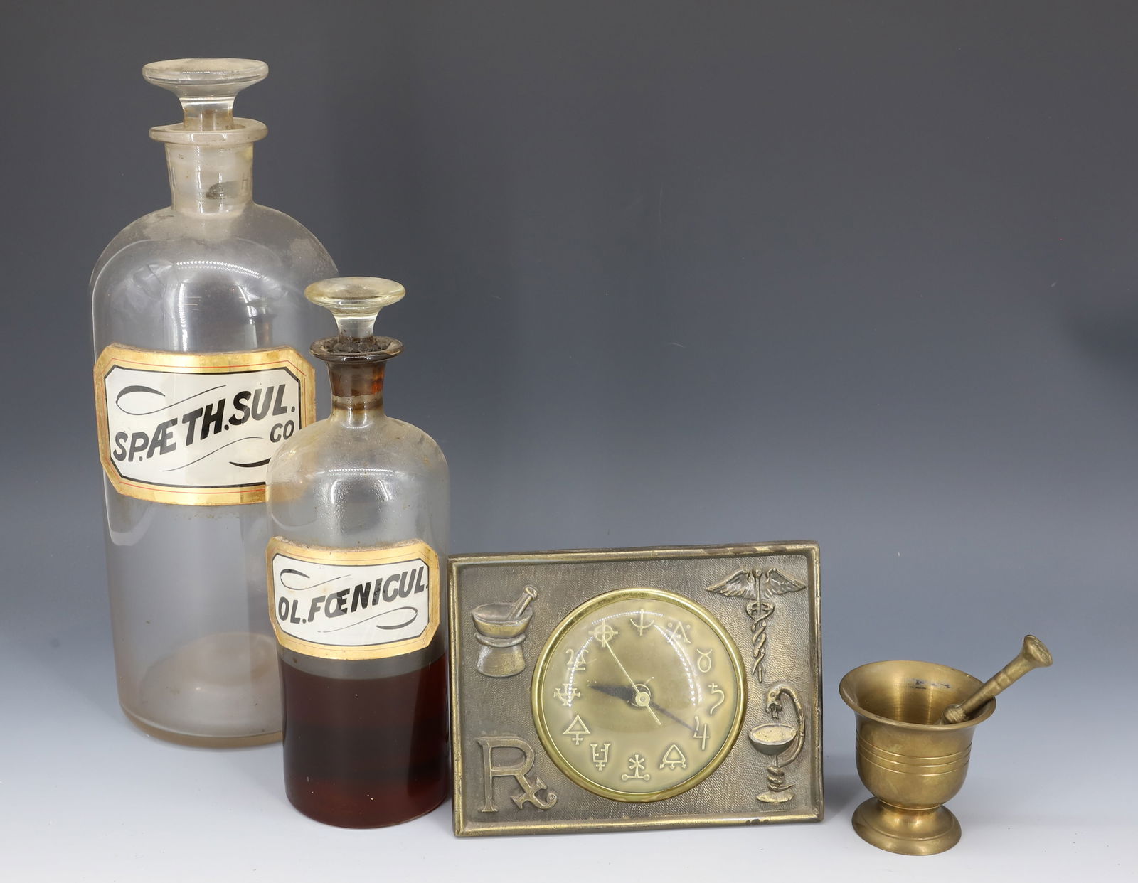 LOT OF PHARMACY RELATED ITEMS (1 of 4)