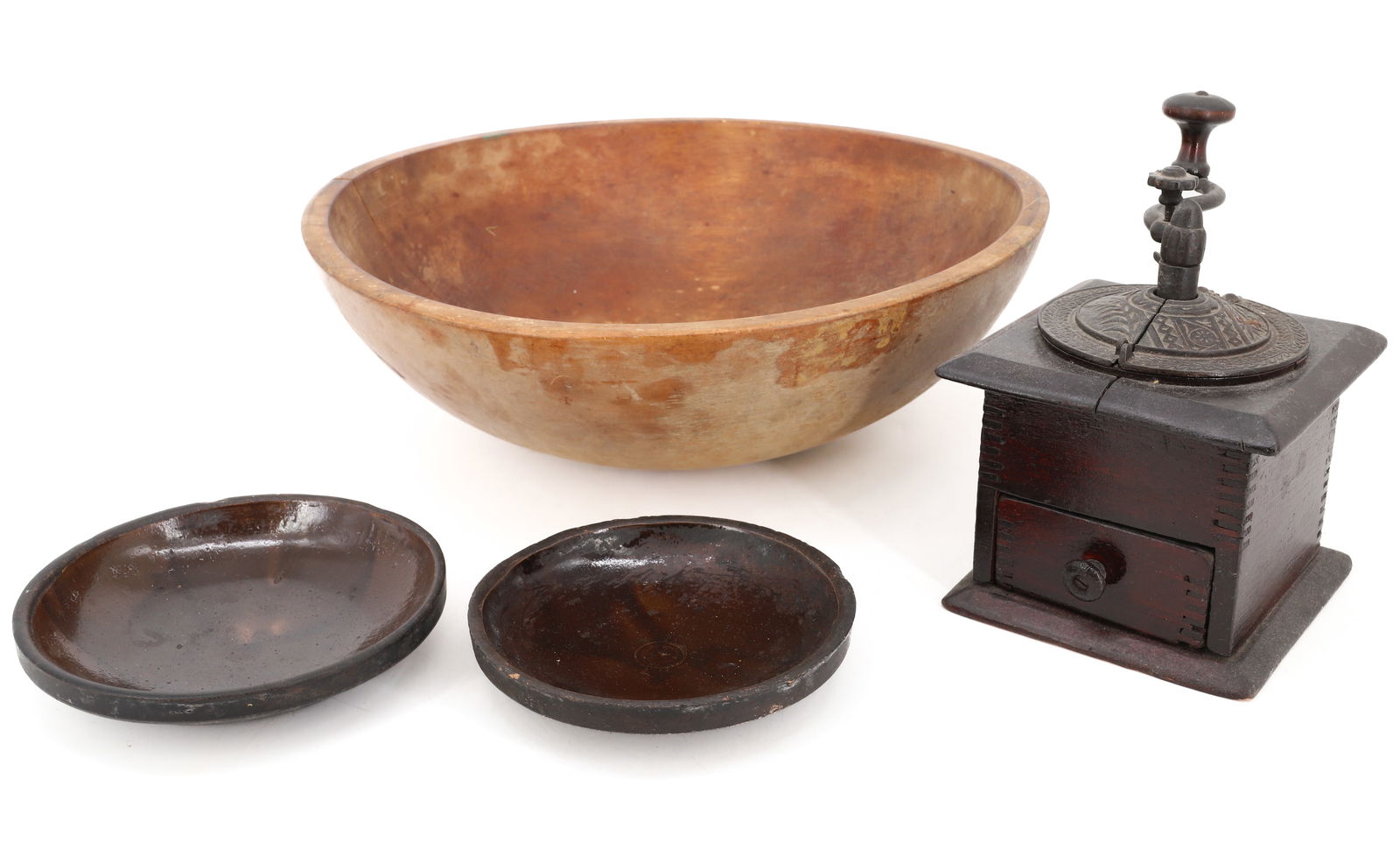 WOODEN BOWL, COFFEE GRINDER AND PIE PLATES (1 of 6)