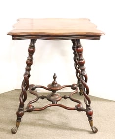 ORNATE VICTORIAN LAMP TABLE