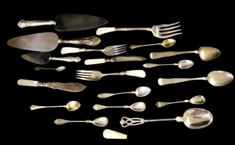 LOT OF SILVER FLATWARE