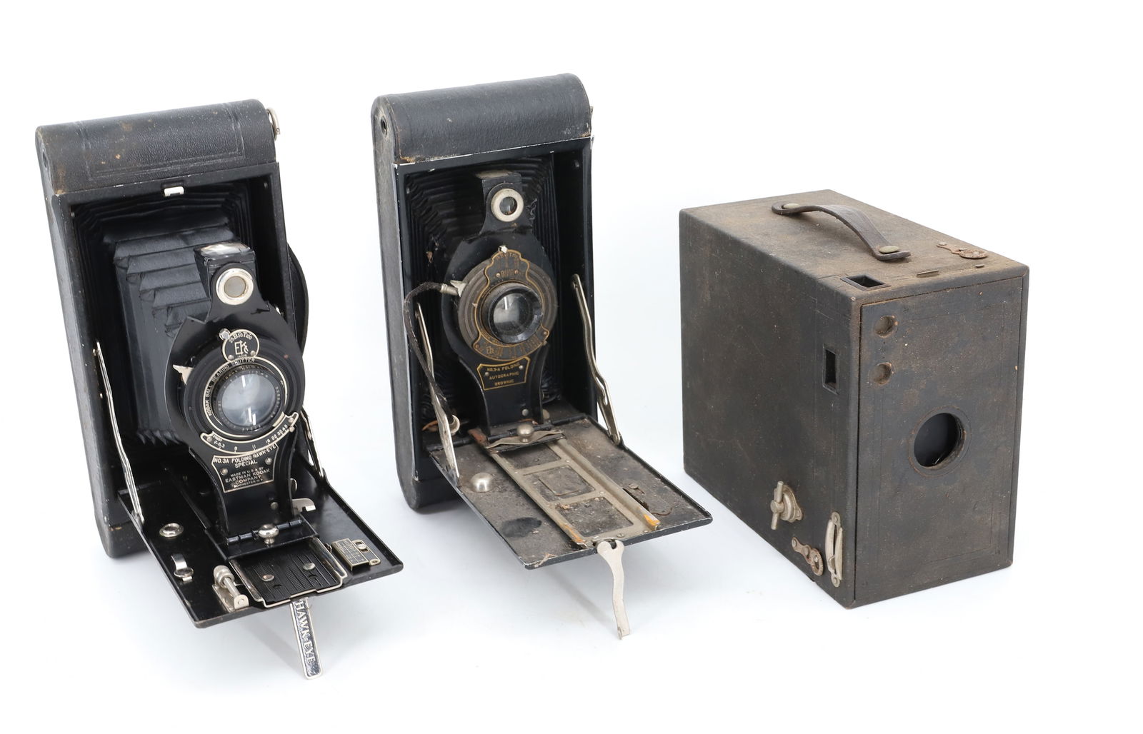 LOT OF VINTAGE CAMERAS (1 of 2)