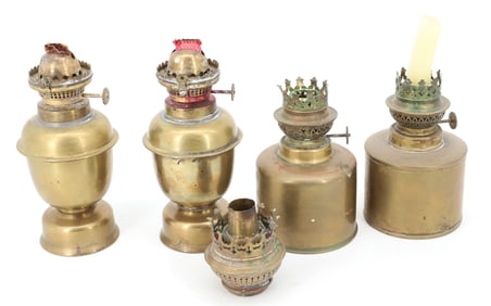LOT OF BRASS KEROSENE LIGHTS
