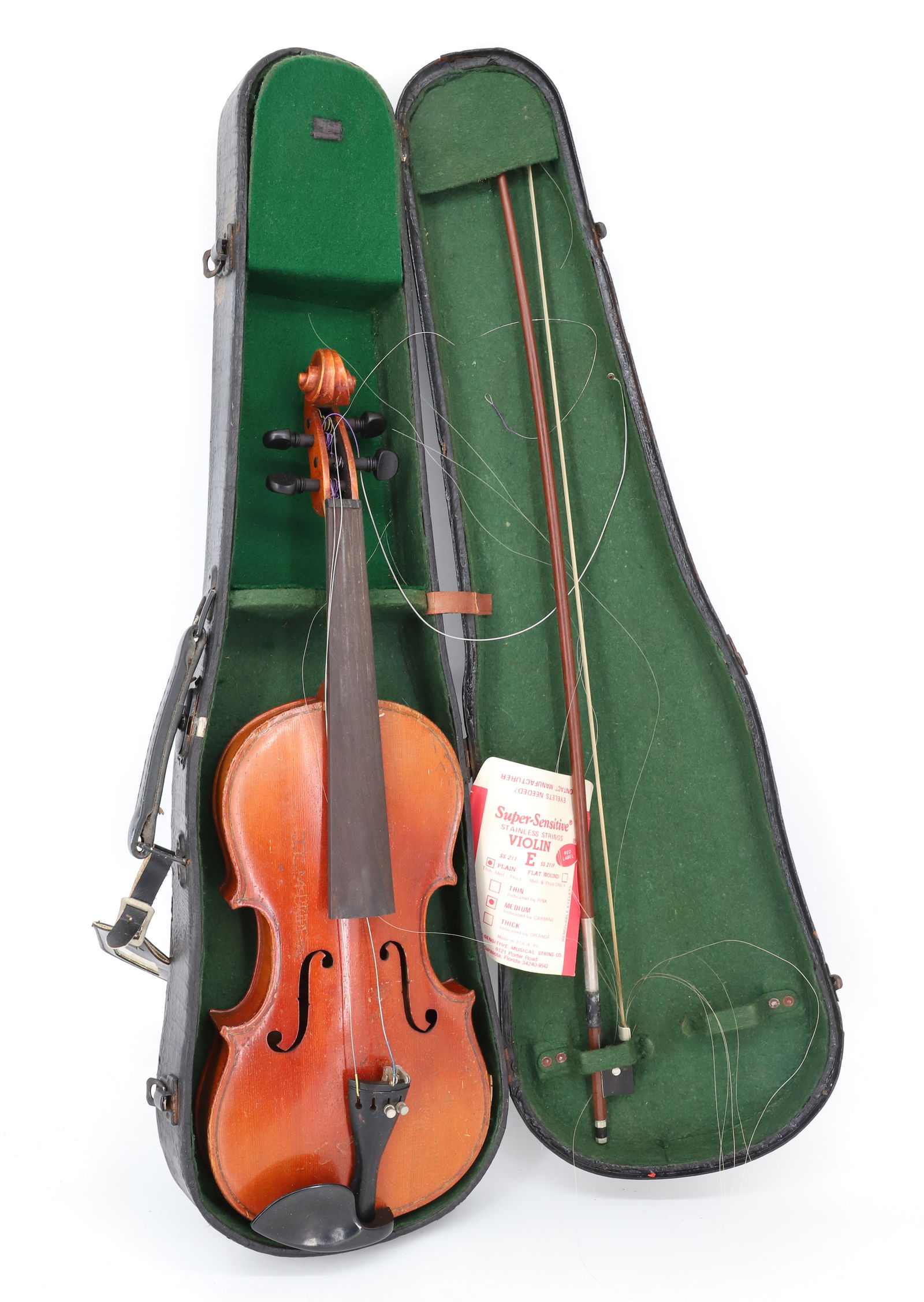 VINTAGE VIOLIN, BOW AND CASE (1 of 4)