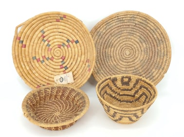LOT OF NATIVE BASKETS