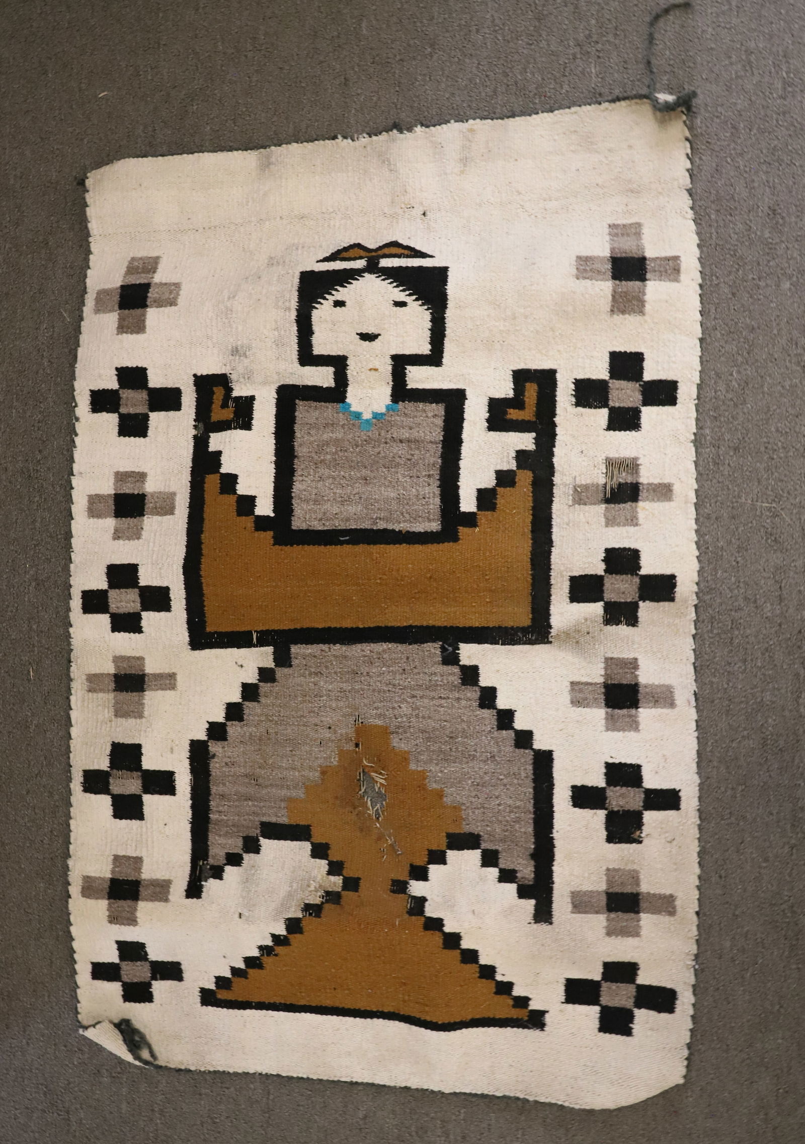 VINTAGE HANDMADE NAVAJO-STYLE RUG (1 of 4)