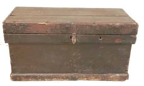 LARGE WOODEN TOOL BOX