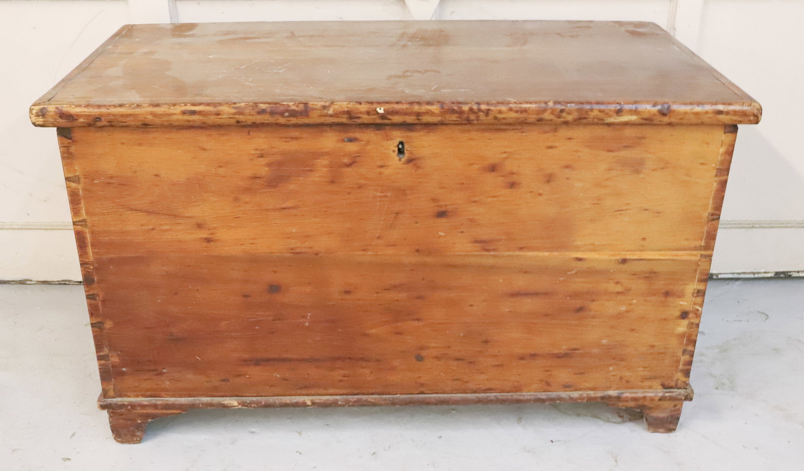 19TH C. DOVETAILED BLANKET CHEST: LIFT-LID. OLD REFINISHED SURFACE. 22 1/2" X 38" X 18 1/2". PLEASE READ CAREFULLY - Terms for Purchasing and Shipping of Auction Items. Please read carefully before bidding. Hartzell?s Auction Gallery.