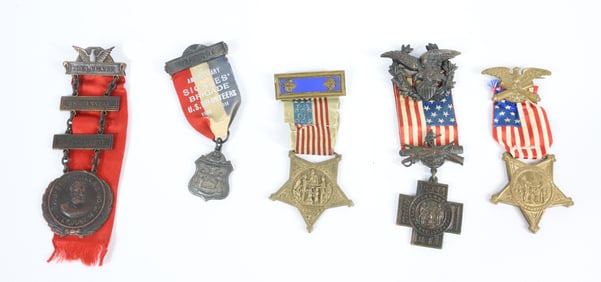 LOT OF VETERAN MEDALS