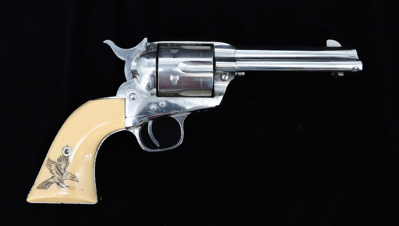 COLT SINGLE ACTION ARMY REVOLVER: 32 WCF, SERIAL# 336580, 4 1/2" BARREL, BONE GRIPS WITH EAGLE THIS GUN REQUIRES A BACKGROUND CHECK, FEDERAL FIREARMS LICENSE. OR TRANSFER TO AN FFL HOLDER PLEASE READ CAREFULLY BEFORE BIDDING. ALL PAYM