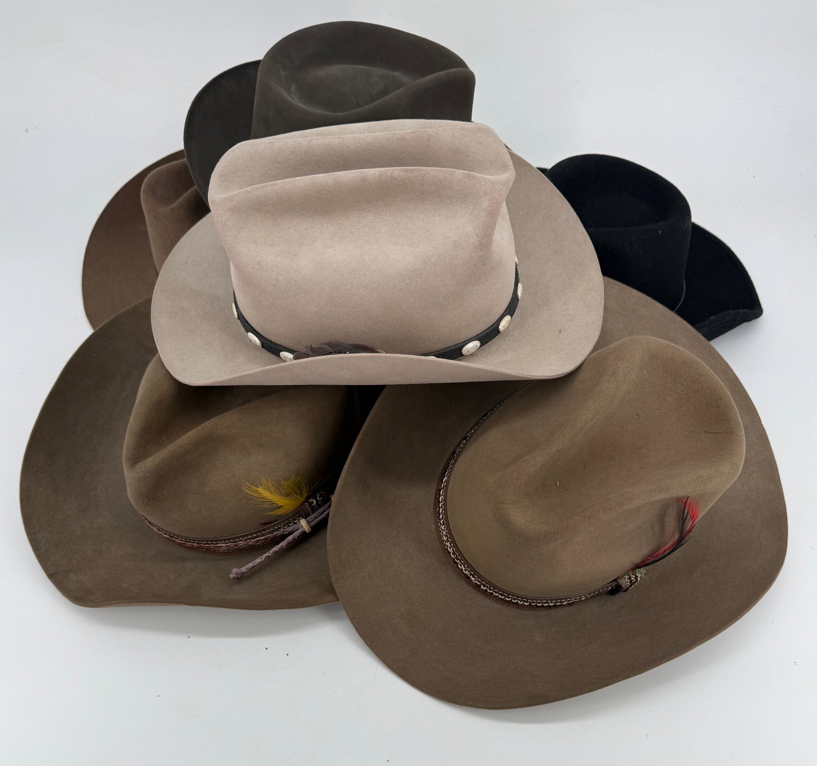LOT OF COWBOY HATS: (6) INCLUDING: SHEPLER'S BY STETSON 6 7/8, BAILEY, (2) WINCHESTER LIMITED EDITION BY STETSON 6 7/8, THREE FORKS STETSON, CODY JAMES (SMALL)
