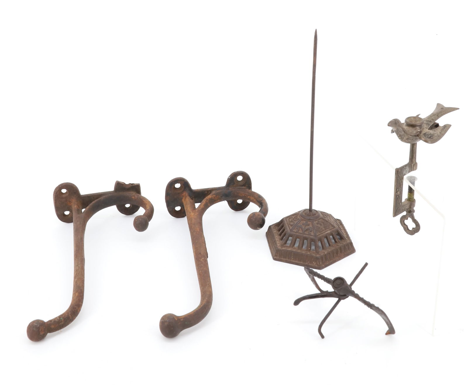 LOT OF CAST IRON (1 of 4)