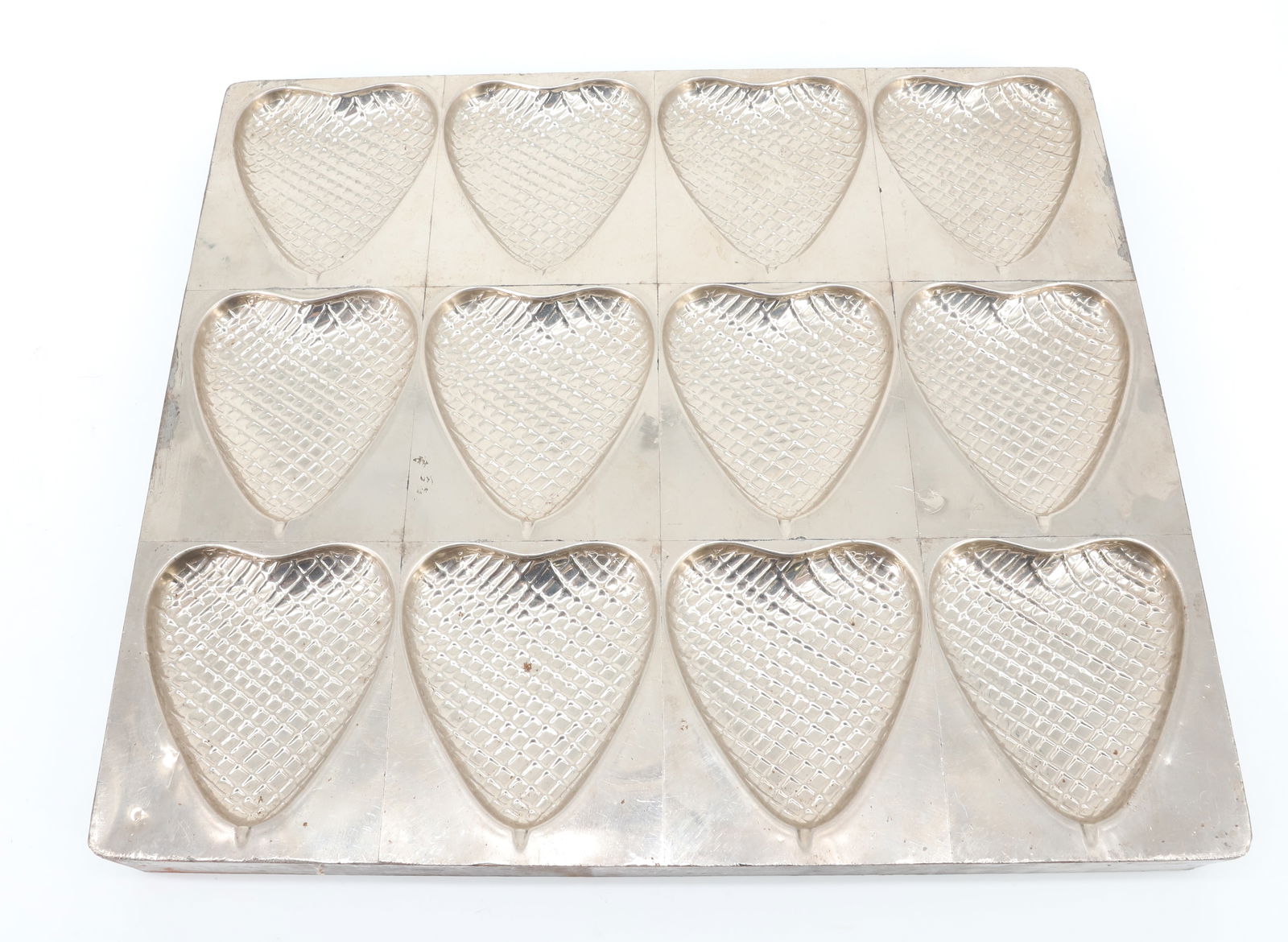 ANTIQUE HEART AND CHOCOLATE MOLD (1 of 2)