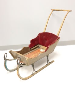 CHILDS VICTORIAN SLEIGH