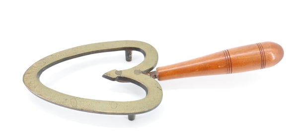 BRASS HEART TRIVET