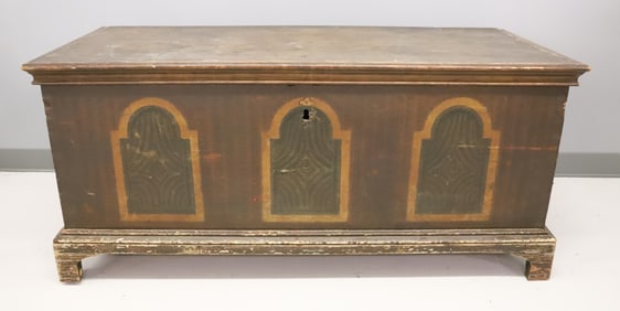 18TH C. LEBANON COUNTY DOWER CHEST