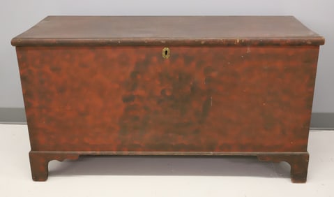 SMOKE DECORATED BLANKET CHEST