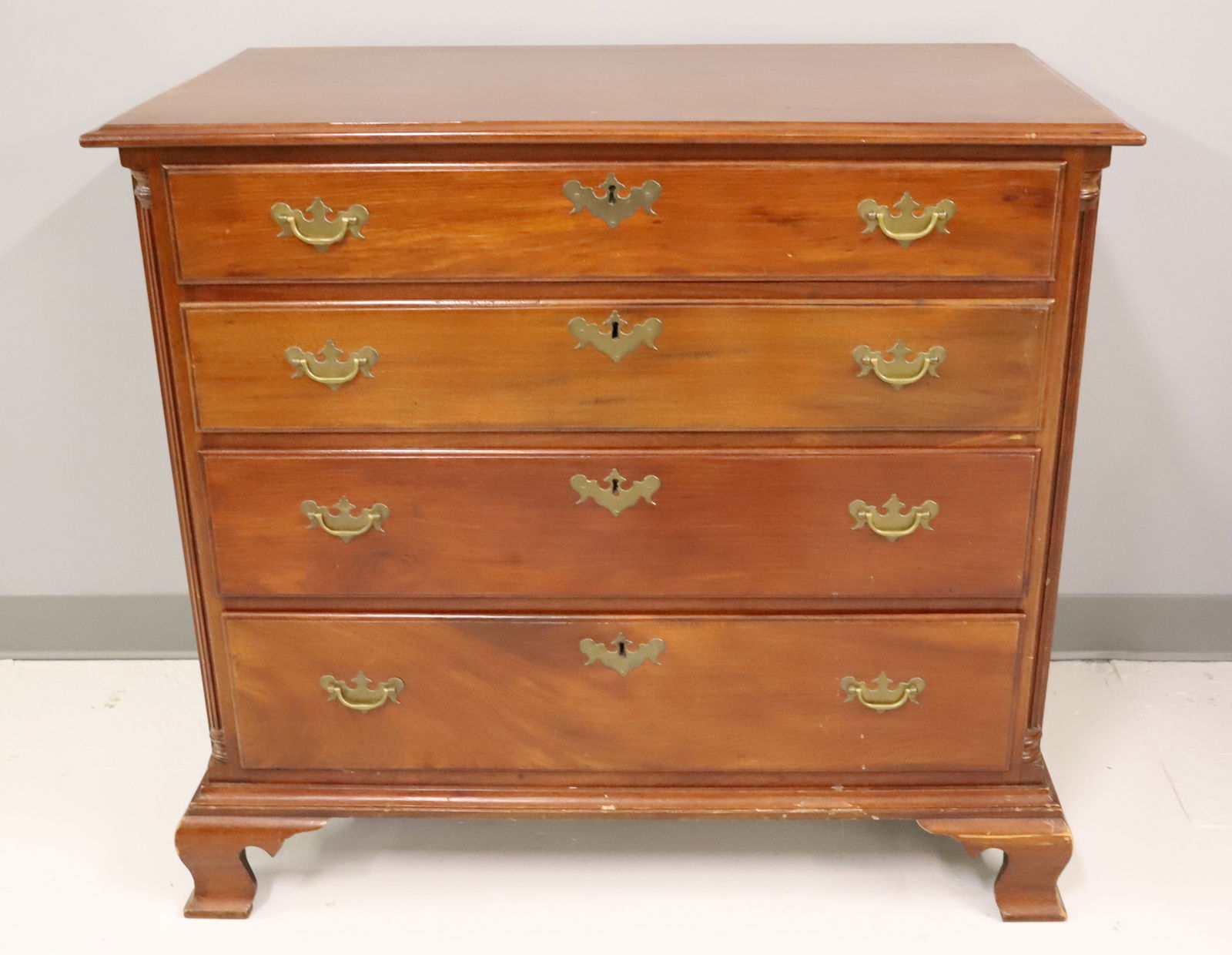 ANTIQUE MAHOGANY  CHEST OF DRAWERS (1 of 7)