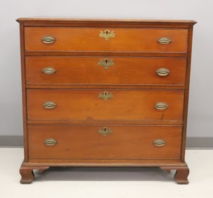 19TH C. MAHOGANY CHEST OF DRAWERS