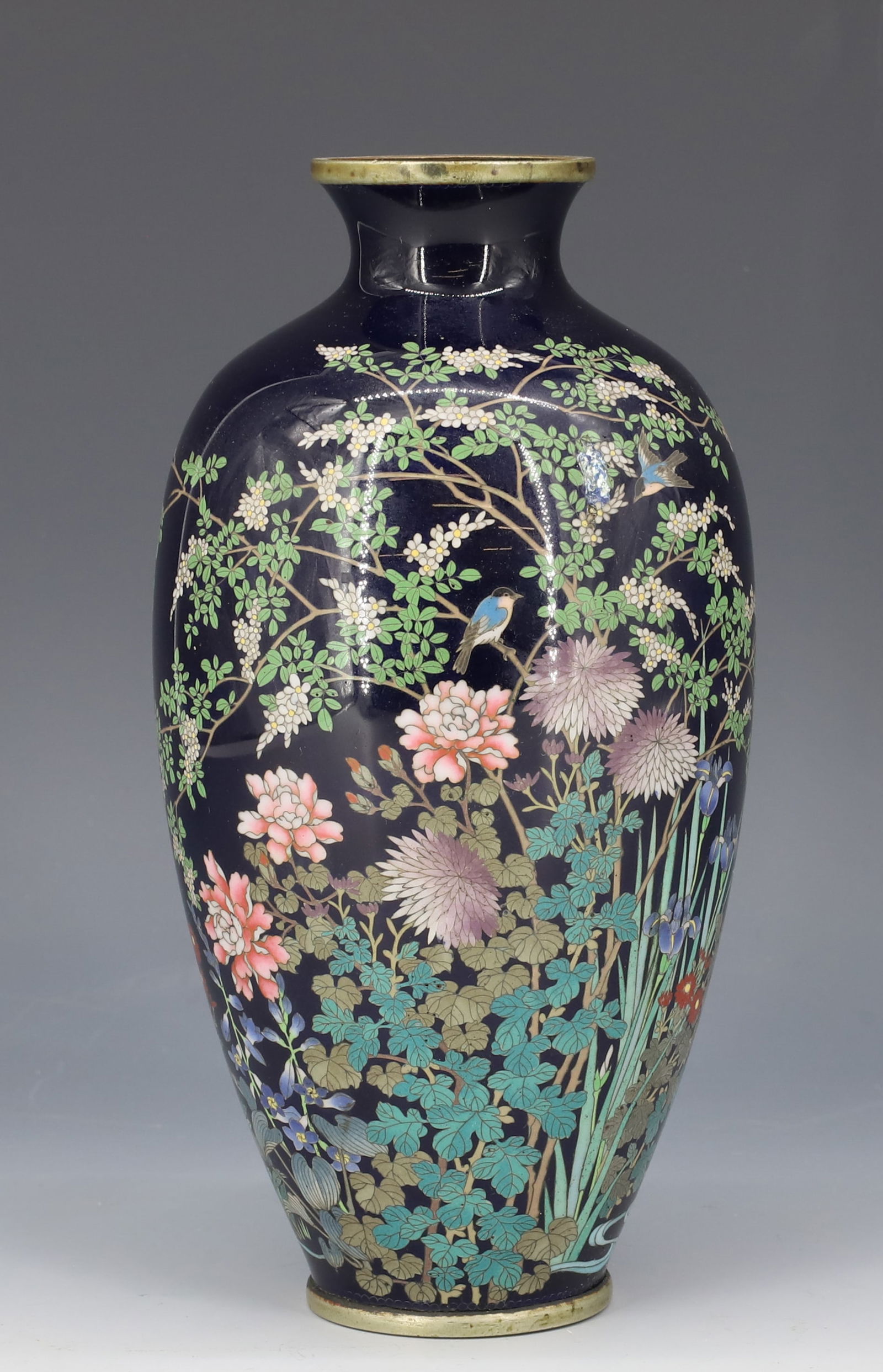 JAPANESE CLOISONNE VASE (1 of 11)