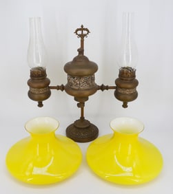 VICTORIAN STUDENT LAMP