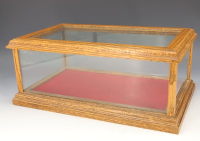 TABLE TOP DISPLAY CASE