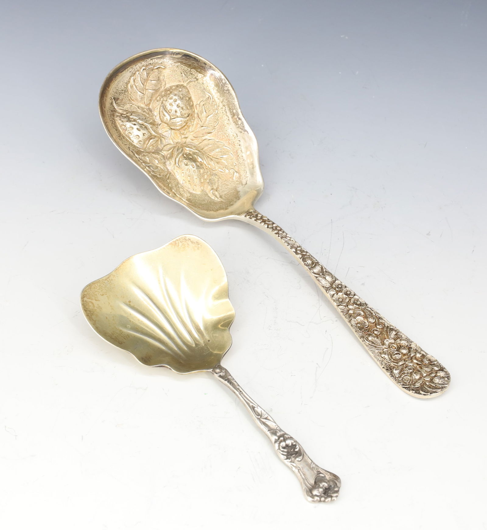 STERLING SILVER STIEFF SERVING SPOON (1 of 6)