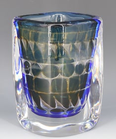 ORREFORS INGEBORG LUNDIN VASE