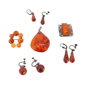 (6) AMBER JEWELRY