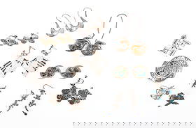 VINTAGE STERLING SILVER HECHO EN MEXICAN JEWELRY AND OTHERS: PAIR SWEATER CLIPS, (7) PAIR EARRINGS INCLUDING ABSTRACT EAGLES, LIZARDS, FISH, BELT BUCKLE, PENDANT THE FOUR ELEMENTS TOTAL WEIGHT 2.5 OZT PLEASE READ CAREFULLY - Terms for Purchasing and Shipping of