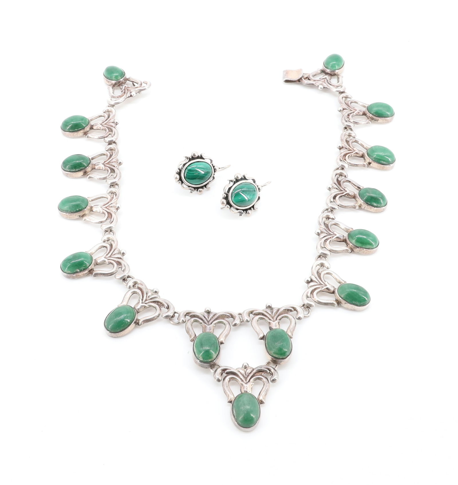 STERLING SILVER MEXICAN NECKLACE/EARRINGS: VINTAGE GREEN ONYX NECKLACE 14 1/2" 925 CONTEMPORARY EARRINGS WITH MALACHITE TOTAL WEIGHT 2.35 OZT PLEASE READ CAREFULLY - Terms for Purchasing and Shipping of Auction Items. Please read carefully bef